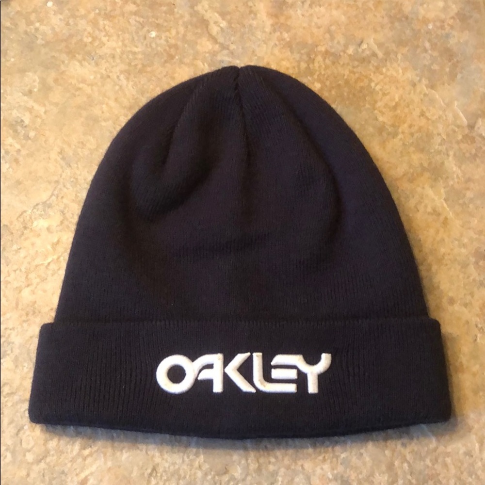 Oakley snowboarding hat